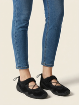 Noa Orthopedic Comfort Flat in Black