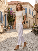 Elaine lifestyle street